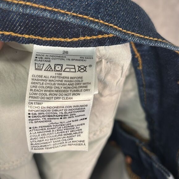 Old Navy Higher High Rise Sky Hi A-Line Dark Wash Cut off Denim Jeans Size 26 - Picture 6 of 6